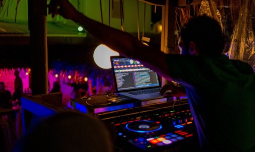 harbour light barbados night club